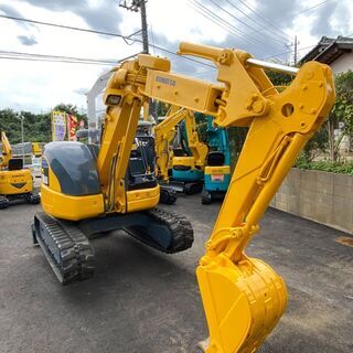 コマツ　PC30UU-3　ミニ油圧ショベル　3ｔクラス　ユンボ　　小旋回　倍速　シート新品　建設機械