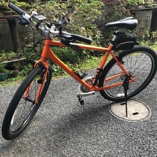【美品　購入後5ヶ月】GIANT GRAVIER ジャイアント グラビエ Mサイズ(500mm) 走行距離300km程度　屋根付ガレージ保管雨天未走行　クロスバイク