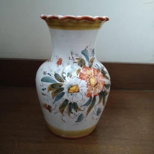 イタリア製 手描き絵付け花瓶 多摩のリス 吉祥寺の生活雑貨の中古あげます 譲ります ジモティーで不用品の処分