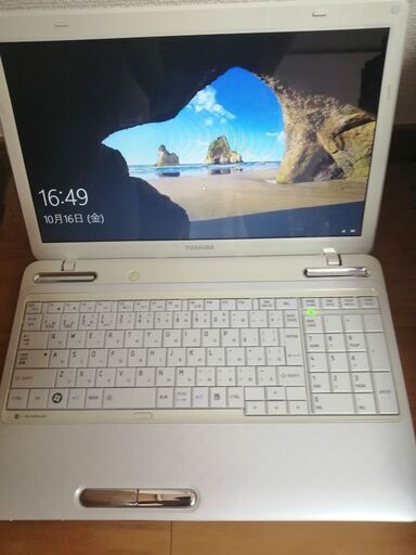東芝 dynabook 高性能Core i7搭載 メモリ大容量8G HDD大容量640G CD/DVD/BD読み書き テンキー 大画面15.6インチ Wifi対応 最新windows10