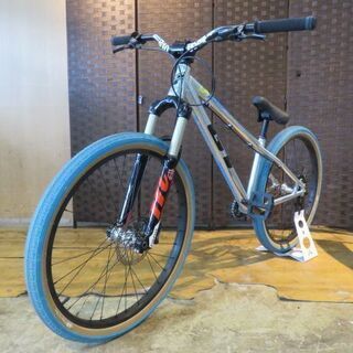 ■GT LA BOMBA ジーティー ラボンバ 26インチ シルバー シングルスピード アルミフレーム MTB マウンテンバイク 自転車 札幌発