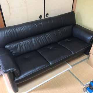 値下げ☆大特価 定価約25万円 人気 高級 カリモク家具 チターノ 本革ソファ 近場配送無料☆