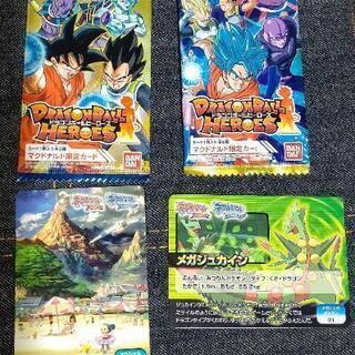 ドラゴンボールヒーローズとポケモンモンスターカード。