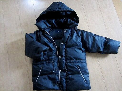 美品 コムサ デ モード フィユ/男女共・ダウンジャケット黒110㎝