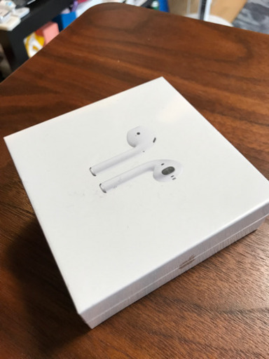 【新品　未使用】AirPods 第二世代　ワイヤレス充電対応