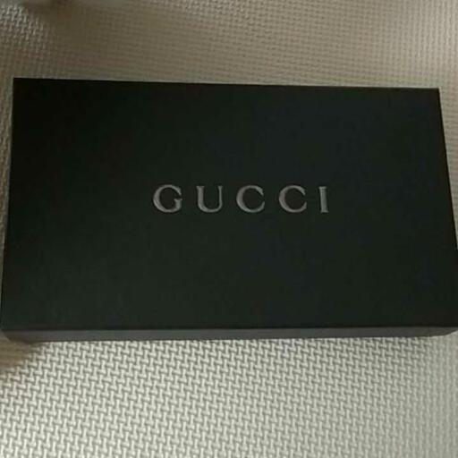 GUCCI 長財布 直営店で購入 箱つきレトロ カードがたくさん入る 新品 未使用