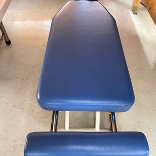 縦型マクラ式治療ベッド 縦型マクラ式治療ベッド