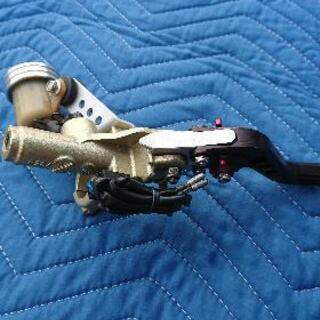 ドゥカティ  S4R  ブレンボクラッチマスター  シリンダー