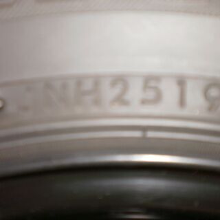 2019製、ＢＳ、Ｗ３００、１４５/80R12,走行２５００ｋm,ホイール付き（ホンダＮバン）