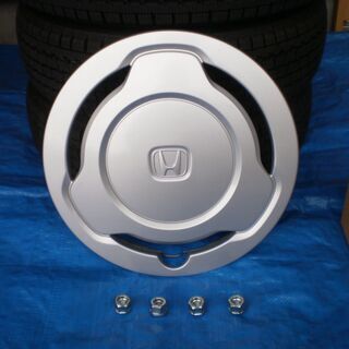 2019製、ＢＳ、Ｗ３００、１４５/80R12,走行２５００ｋm,ホイール付き（ホンダＮバン）