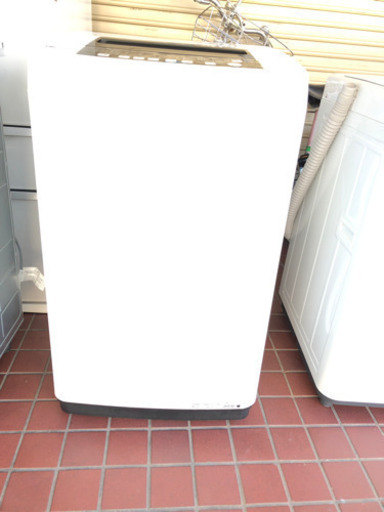 10-350  全自動電気洗濯機　Hisense  HW-T5C  2017年製