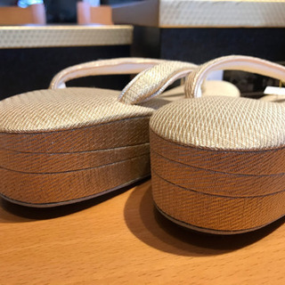 東京・金鷲本舗　最高級２４金糸　草履・バッグセット