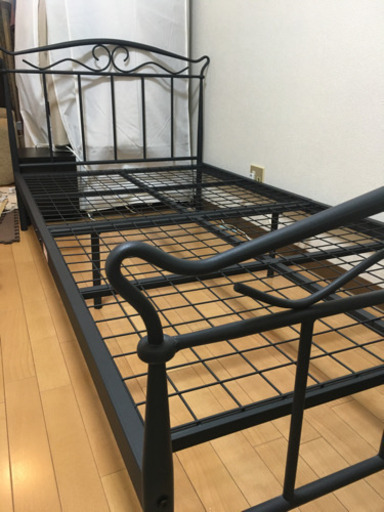 決まりました アンティーク調の可愛いベッドフレームシングルマットレス付 シーターパズー 原木中山のベッド シングルベッド の中古あげます 譲ります ジモティーで不用品の処分