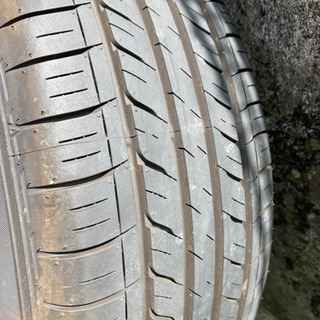 ヴェゼル純正タイヤ ホイルカバー