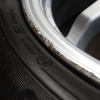 プリウス純正　１５インチ　スタッドレス付き　ウィッシュにも！