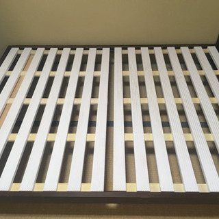 【価格交渉ok】クイーンサイズベッド(スランバーランド、マットレス付き)