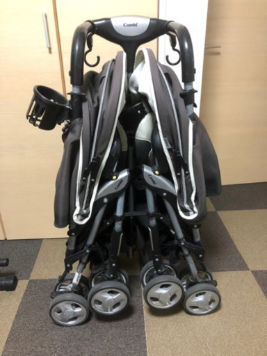 combi双子用ベビーカー