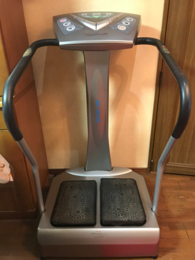 Amazon | 振動マシン ぶるぶる フィットネス マシン ミニ シェイカー 