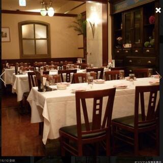 飲食店開業 テーブルとイスのセット販売をしています。 - テーブル