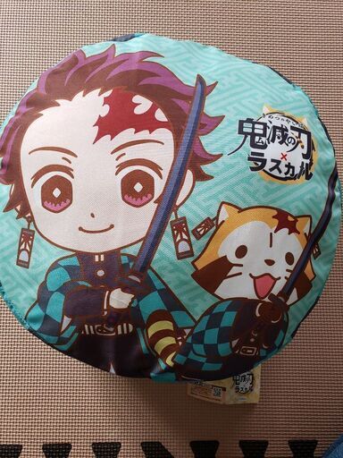 [新品]鬼滅の刃クッション　おまけ付き