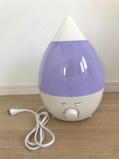 美品　加湿器　定価4000円以上　使用1年以内