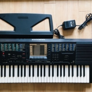 ヤマハ　キーボード　電子ピアノ　PORTATONE PSR-330