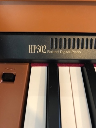 ローランドHP302-LC 電子ピアノ
