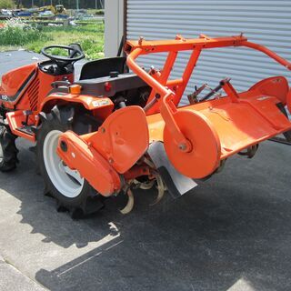 クボタ トラクター B52 モンロー付き4WD 使用時間たったの315時間 新品