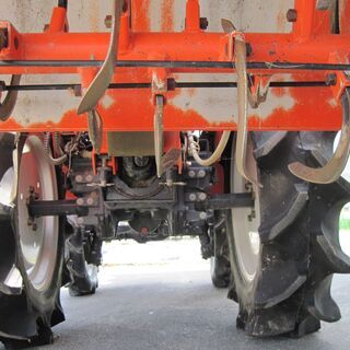 クボタ トラクター B52 モンロー付き4WD 使用時間たったの315時間 新品