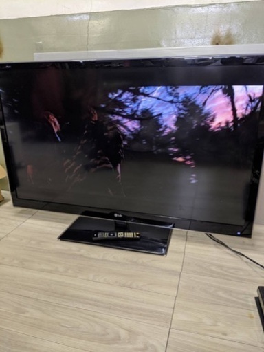 LG 55V液晶テレビ LG　CINEMA 3D 55LW6500 2011年製