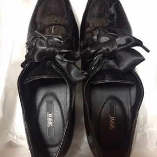 レディース革靴2 サイズ22.5 R&E（黒）アクシーズファム