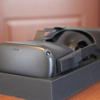 【正規輸入品】 Quest (オキュラス クエスト)- 64GB Amazon.co.jp: 【正規輸入品】Oculus Quest (オキュラス