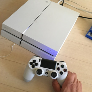 初期型のps4になります