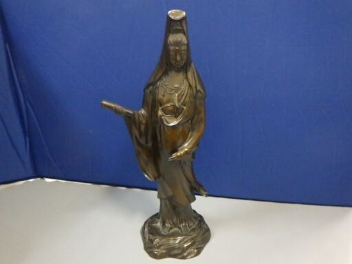 白衣観音菩薩立像　銅製　高さ約44ｃｍ