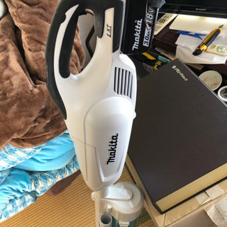 決まりました マキタ インパクトドライバ 開封のみ クリーナー付き