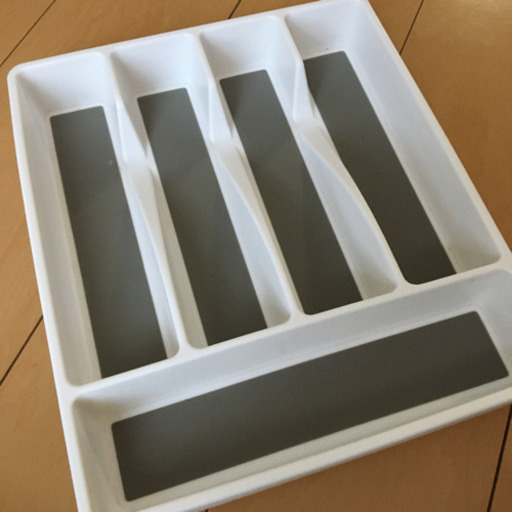 12 25まで ニトリ カトラリー収納 整理トレー しおひら 糸満の家庭用品 キッチン雑貨 の中古あげます 譲ります ジモティーで不用品の処分 12 25まで ニトリ カトラリー収納 整理トレー しおひら 糸満の家庭用品 キッチン雑貨 の中古あげます 譲ります ジモティーで不用品の処分