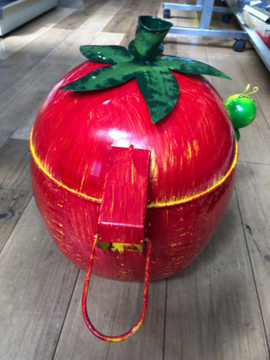 新入荷‼︎   未使用品　トマト　インテリア　ダストビン　オシャレ
