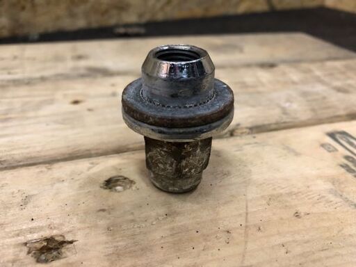 ホイールナット トヨタ 純正ホイール用 袋 20個 M14XP1.5 レンチサイズ 