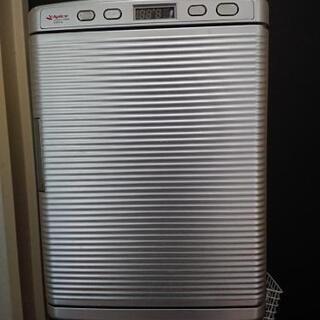アピックス ポータブル保冷温庫20L ホワイト ACW-610
