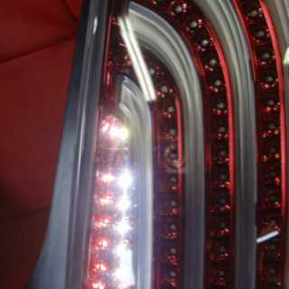 プリウス ファイバーLEDブレーキランプ