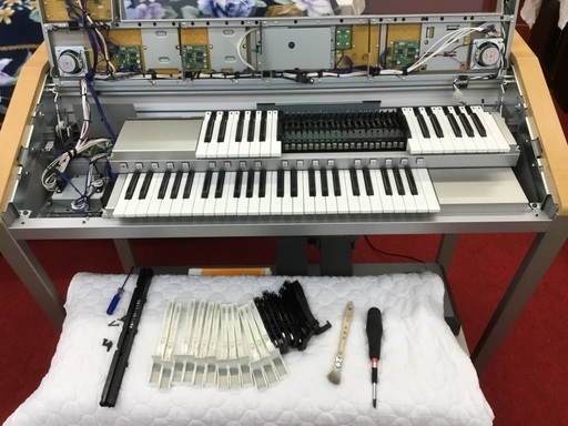 エレクトーンELS-01CH非常に綺麗で状態良好な2013年製全国発送。名古屋市福岡市まで納品設置します