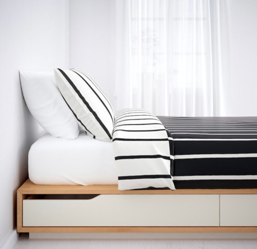 IKEA ベッドフレーム+マットレス(セミダブル)