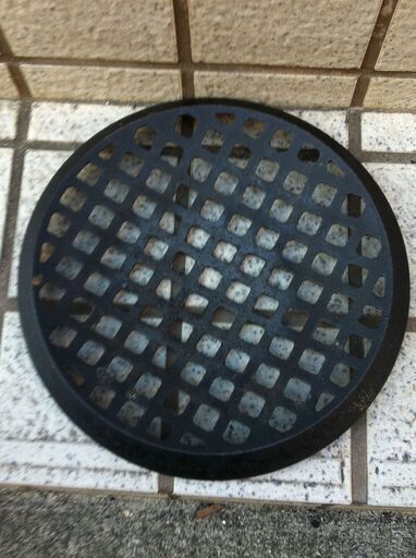 ほぼ新品 七輪 27cm 単品 付属品 さな1枚七輪用焼肉グリル網鉄板付き ヨシヒロ 三ノ宮の調理器具 鍋 グリル の中古あげます 譲ります ジモティーで不用品の処分 ほぼ新品 七輪 27cm 単品 付属品 さな1枚七輪用焼肉グリル網鉄板付き ヨシヒロ 三ノ宮の調理器具 鍋 グリル の中古あげます 譲ります ジモティーで不用品の処分
