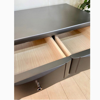 ✨インテリアハウス✨Meuble  シックなデザイン【キャビネット】サイドボード　強化ガラス