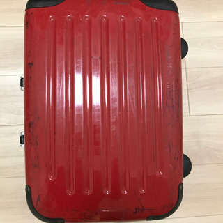 スーツケース　グリフィンランド　赤　ハードケース