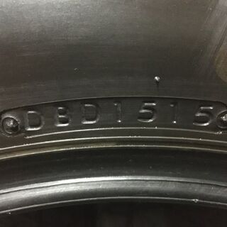 BS BLIZZAK DM-V2 215/70R16 16インチ スタッドレス 4本 2015年製 RAV4 クルーガー ハリアー等 (VTF257) クレジットカード QR決済可能