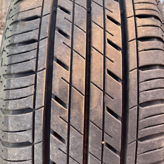 185/65R15 夏タイヤ　9分山　ホイルキャップ付き 185/65R15 夏タイヤ 9分山 ホイルキャップ付き