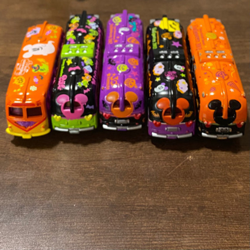 ディズニートミカ ハロウィン バス セット いろは 広島のミニカーの中古あげます 譲ります ジモティーで不用品の処分