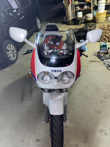 ヤマハ FZR250