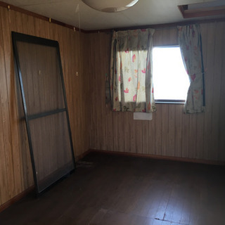 プレハブ？はなれ？ロゴハウス？物置？